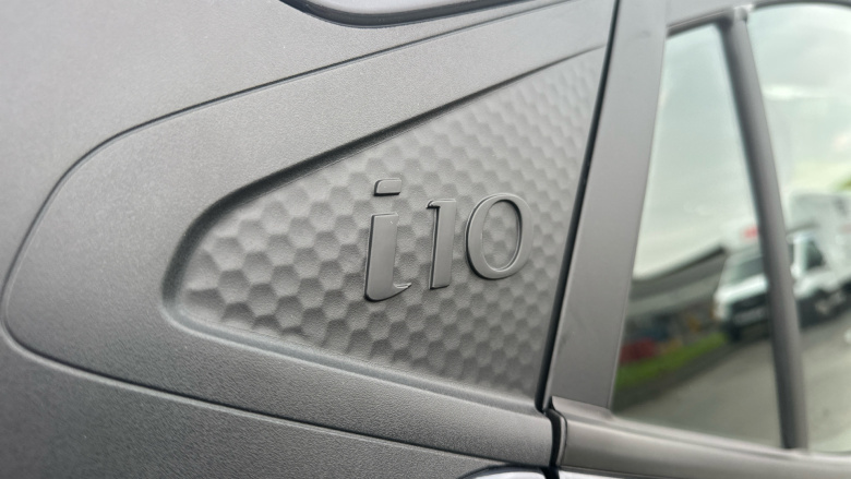 Hyundai i10 1.0 Advance 5dr Petrol Hatchback